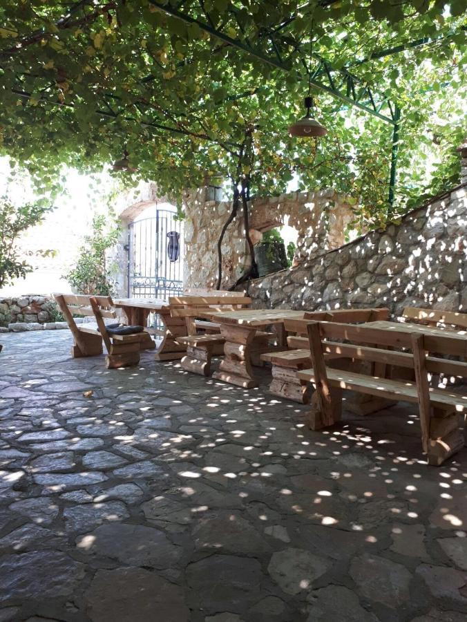 Apartments With A Parking Space Ivan Dolac, Hvar - 8753 Экстерьер фото