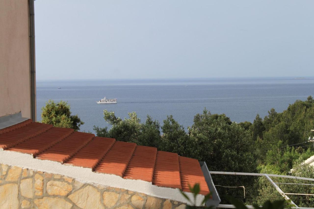 Apartments With A Parking Space Ivan Dolac, Hvar - 8753 Экстерьер фото